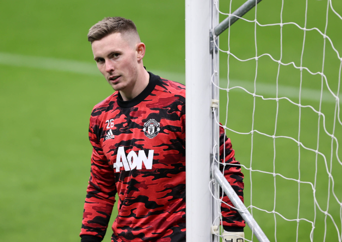 Chuyên gia châu Âu: “Ở Ngoại Hạng Anh, Onana không có tuổi so với Dean Henderson”