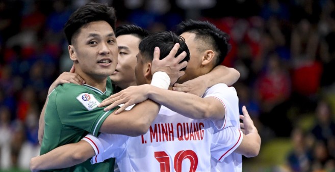 Minh Quang – cầu thủ sút kém nhất giải đấu, bỏ lỡ hàng chục cơ hội ngon ăn khiến ĐT Việt Nam bị loại ấm ức, không thể lần thứ 3 liên tiếp dự World Cup