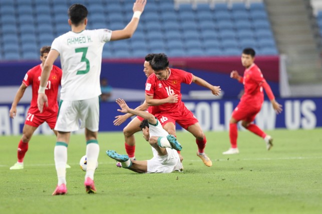 CĐV Indonesia nhận xét về trình độ của U23 Việt Nam sau trận thua Iraq: ‘Họ chỉ biết co cụm không biết triển khai tấn công, ngày càng thụt lùi’